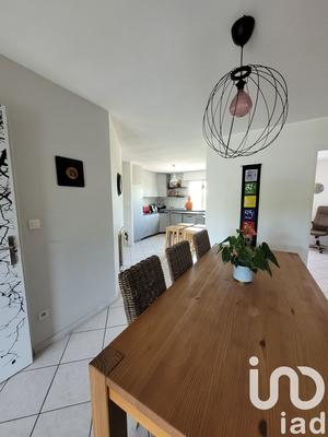 Appartement - 125 m² - 7 pièces
