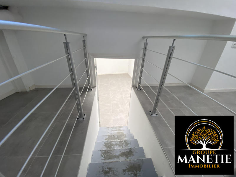 Local d'activités - 69 m² - 2 pièces