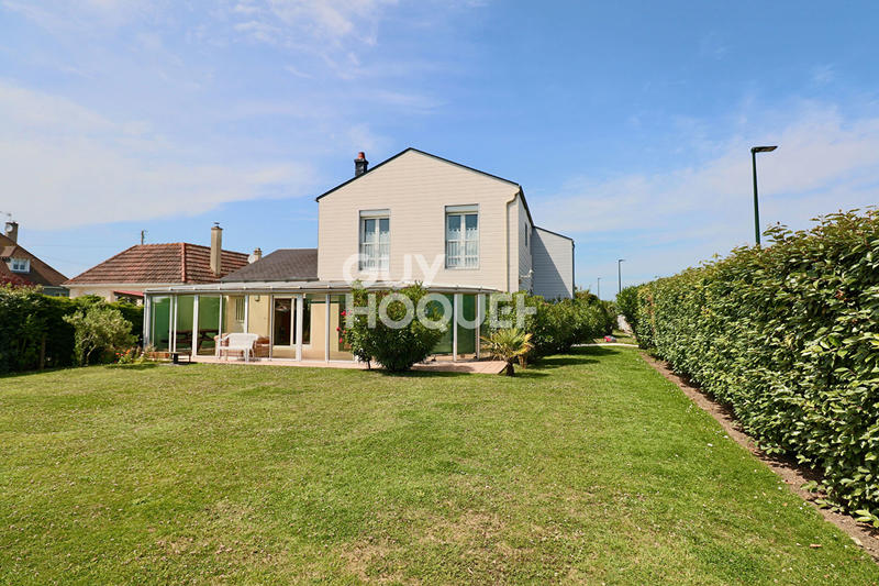 Maison - 200 m² - 7 pièces