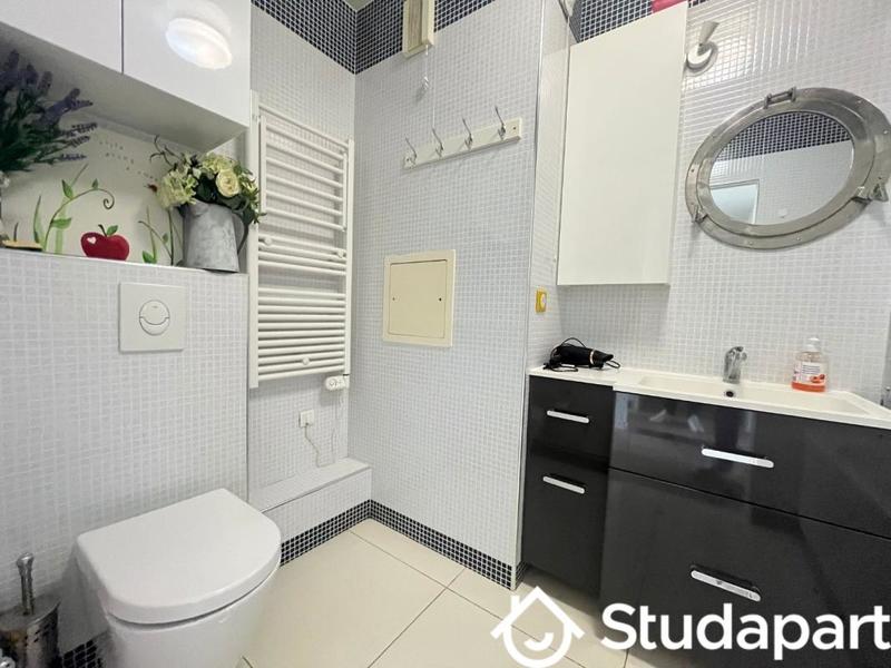 Chambre - 11 m² - 1 pièce