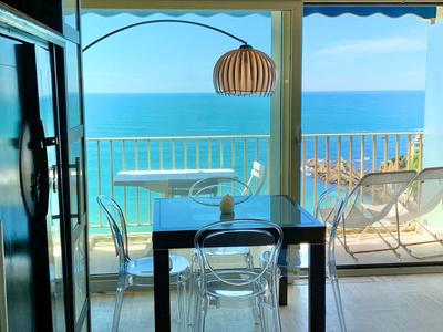 Studio - 30 m² - 1 pièce