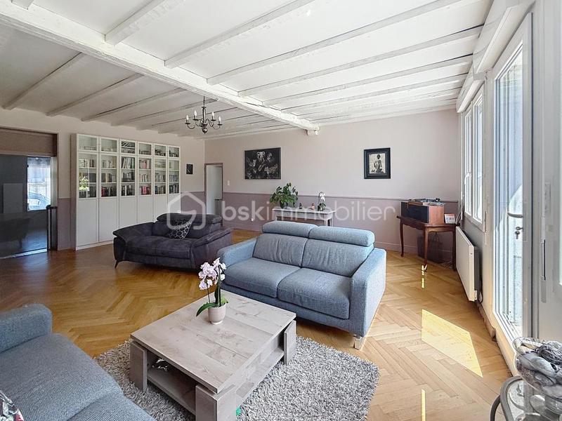 Demeure - 295 m² - 10 pièces