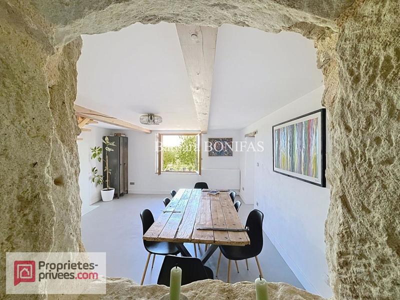 Maison - 202 m² - 6 pièces