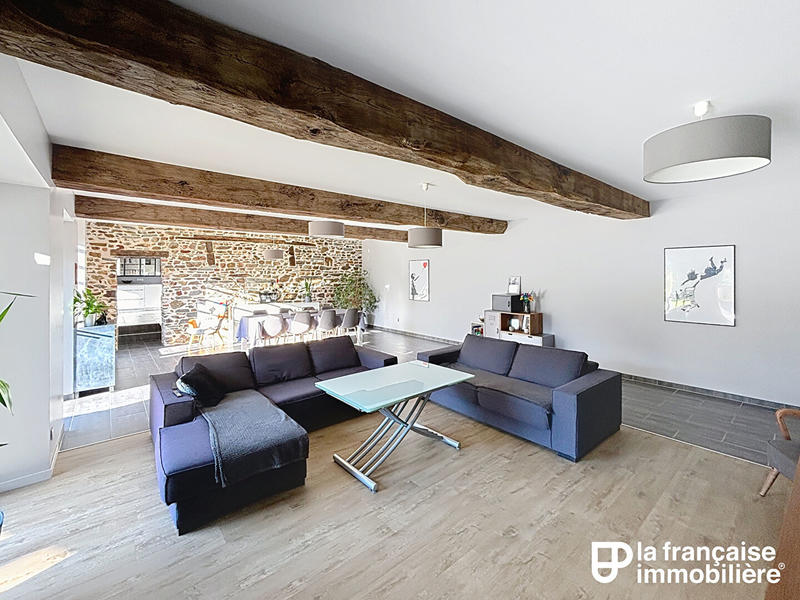 Maison - 231 m² - 6 pièces