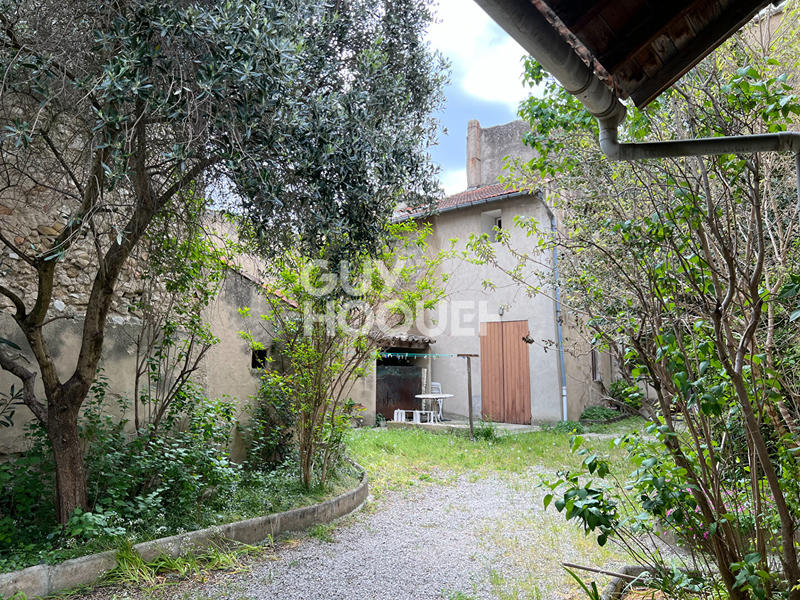 Maison - 280 m² - 6 pièces