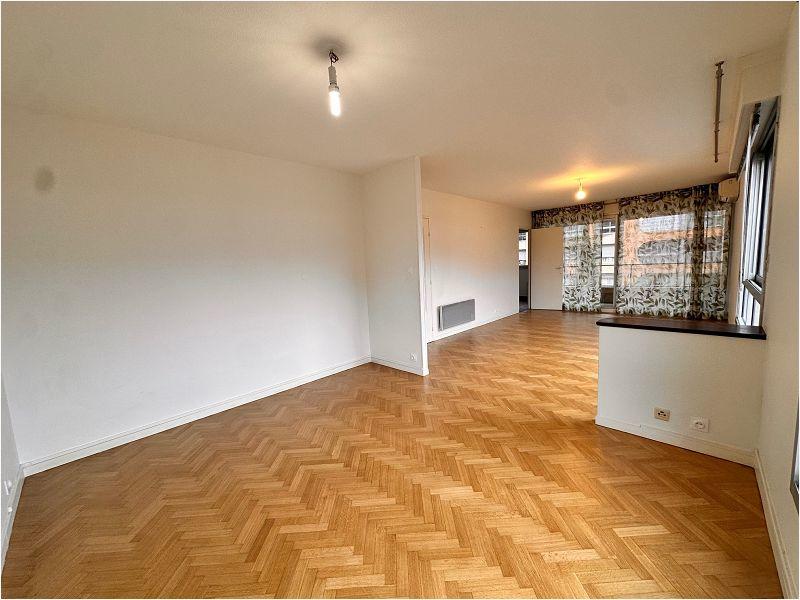 Appartement - 100 m² - 3 pièces