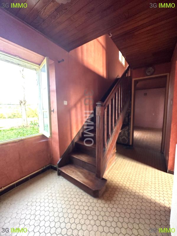 Maison - 168 m² - 9 pièces