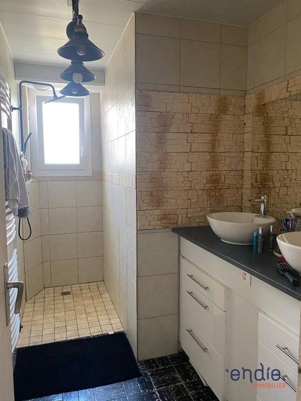 Maison - 151 m² - 7 pièces