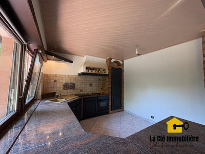 Maison - 159 m² - 6 pièces