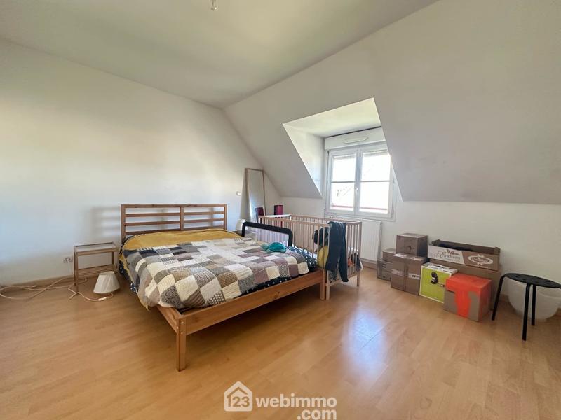 Maison - 104 m² - 4 pièces