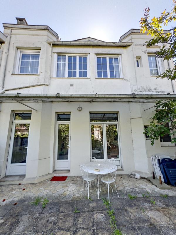 Maison ancienne - 210 m² - 7 pièces