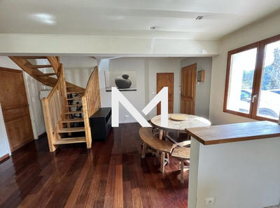 Maison - 146 m² - 4 pièces