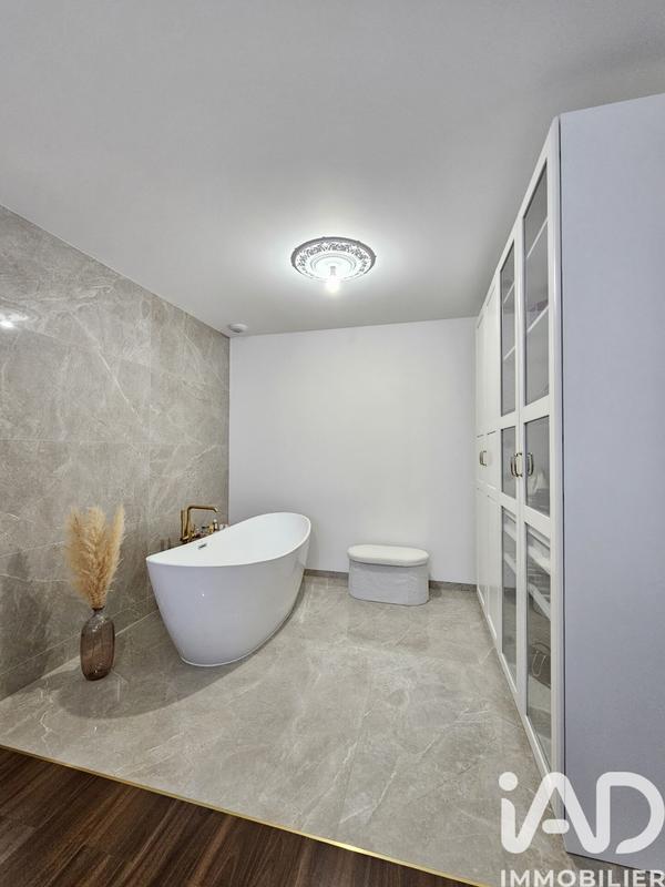 Maison - 156 m² - 5 pièces