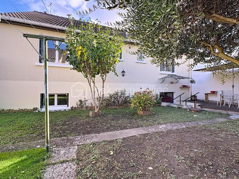 Maison - 120 m² - 3 pièces