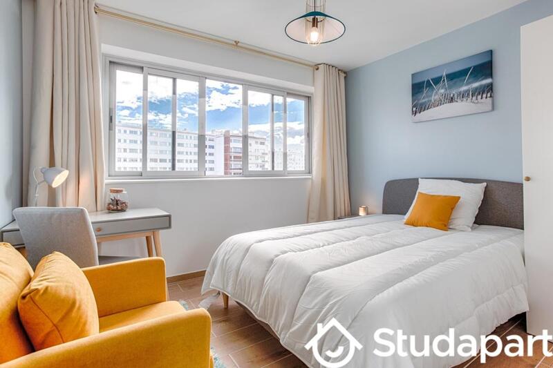 Chambre - 11 m² - 1 pièce