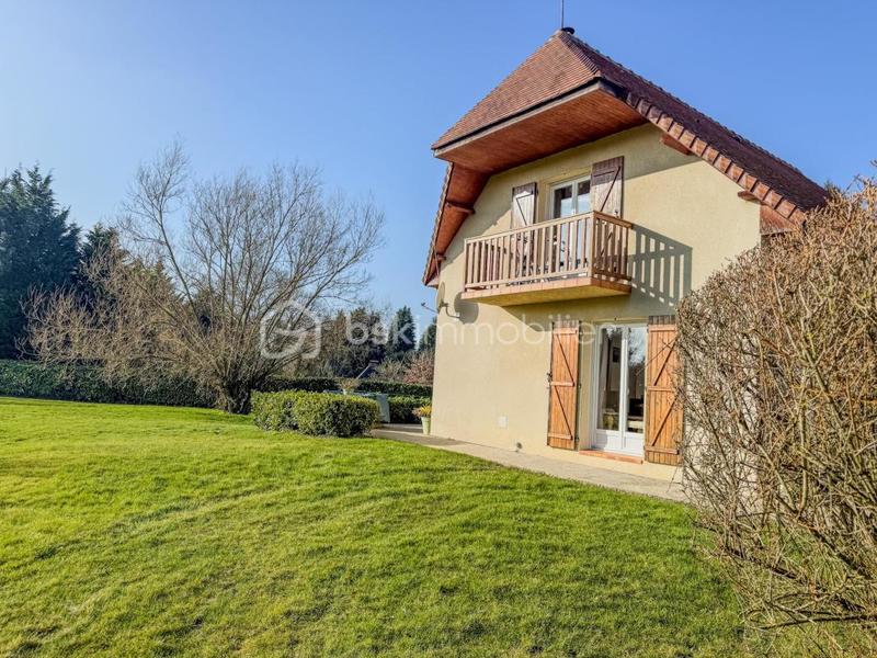 Maison - 96 m² - 4 pièces