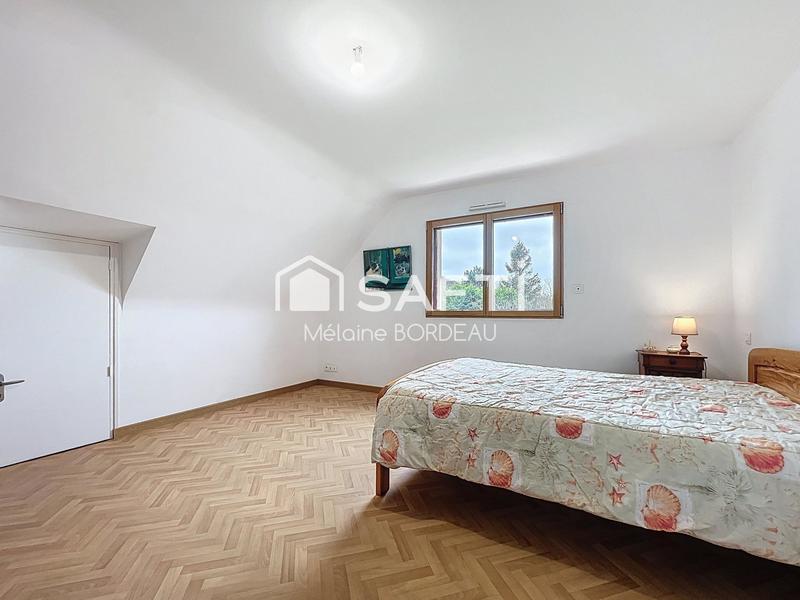 Maison - 203 m² - 6 pièces