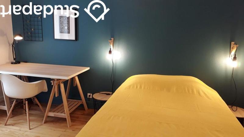 Chambre - 13 m² - 1 pièce