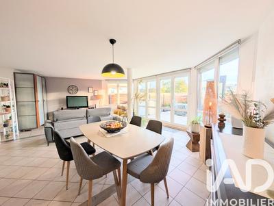 Appartement - 92 m² - 4 pièces