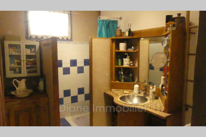 Maison - 224 m² - 8 pièces