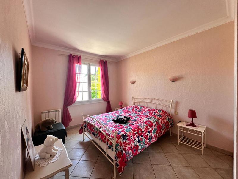 Maison - 180 m² - 6 pièces