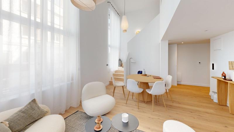 Loft - 100 m² - 4 pièces