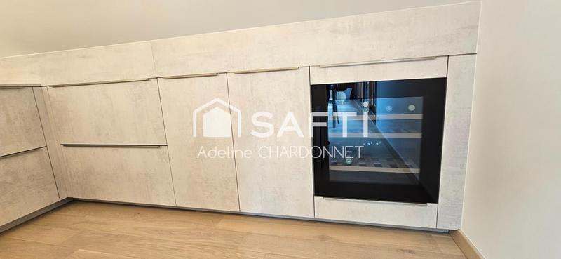 Appartement - 130 m² - 4 pièces