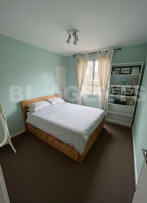 Maison - 172 m² - 9 pièces