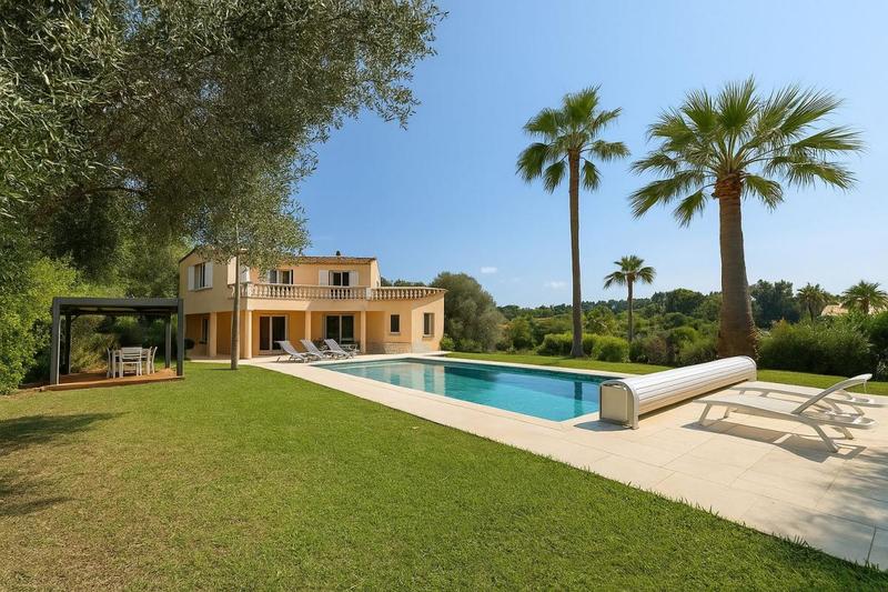 Villa - 350 m² - 9 pièces