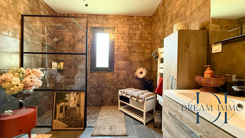 Maison contemporaine - 145 m² - 6 pièces