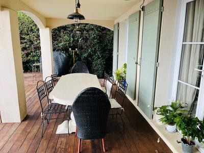 Villa - 220 m² - 7 pièces