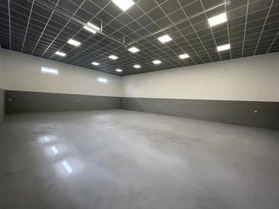 Local d'activité / Entrepôt - 184 m²