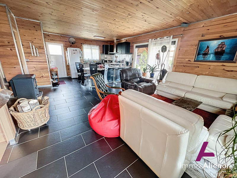 Maison - 92 m² - 4 pièces