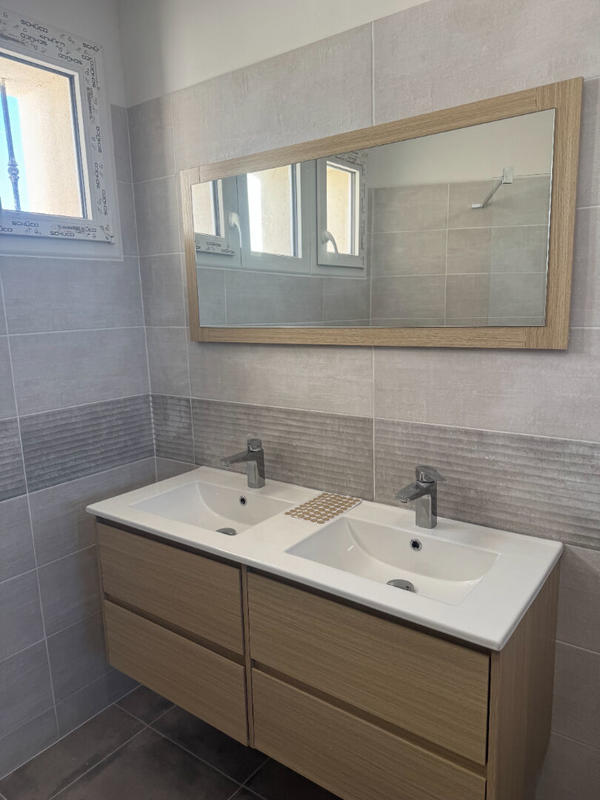 Maison - 141 m² - 5 pièces