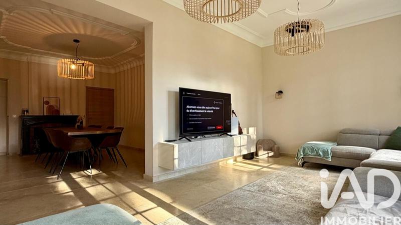 Maison - 225 m² - 10 pièces