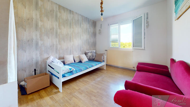 Maison - 230 m² - 9 pièces