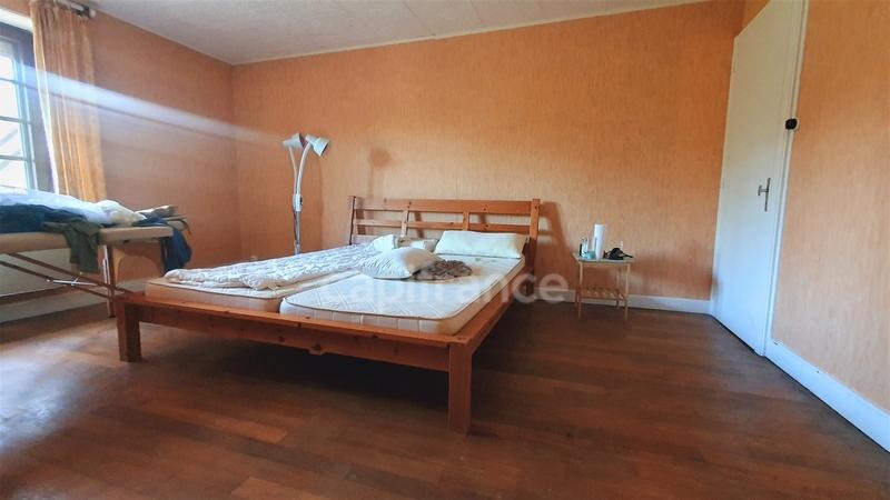 Maison en pierre - 195 m² - 7 pièces