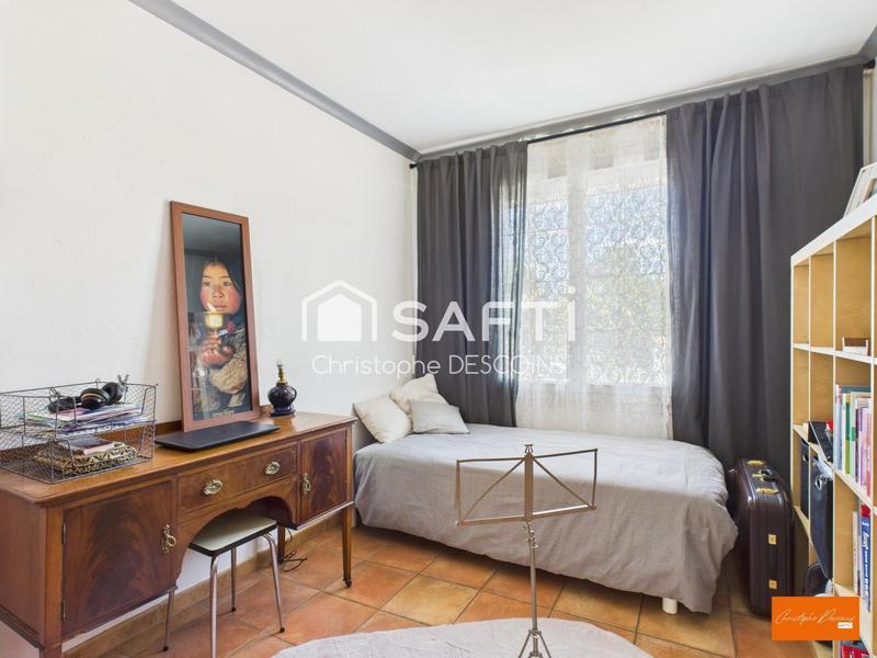 Maison - 160 m² - 9 pièces