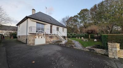 Maison - 92 m² - 5 pièces