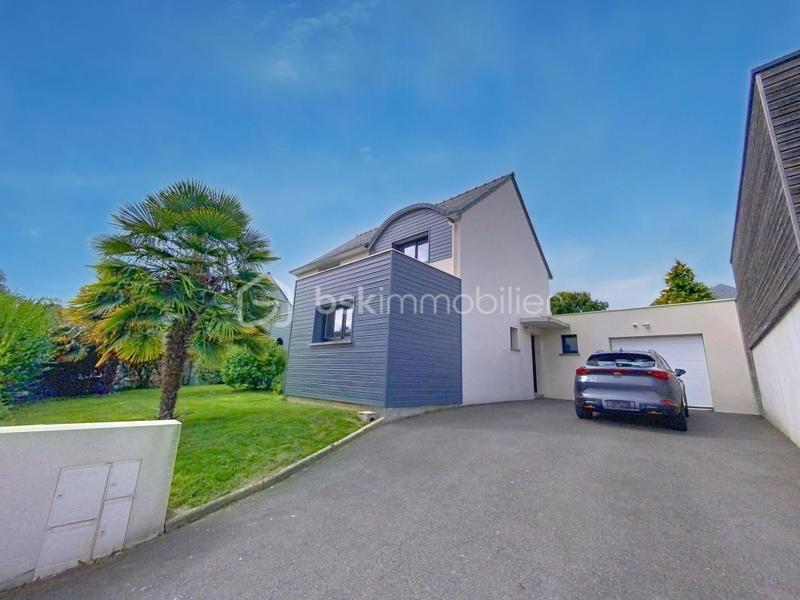 Maison - 136 m² - 6 pièces