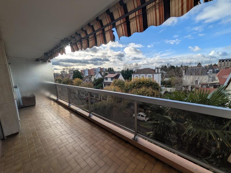 Appartement - 100 m² - 4 pièces