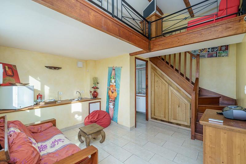 Maison - 200 m² - 6 pièces
