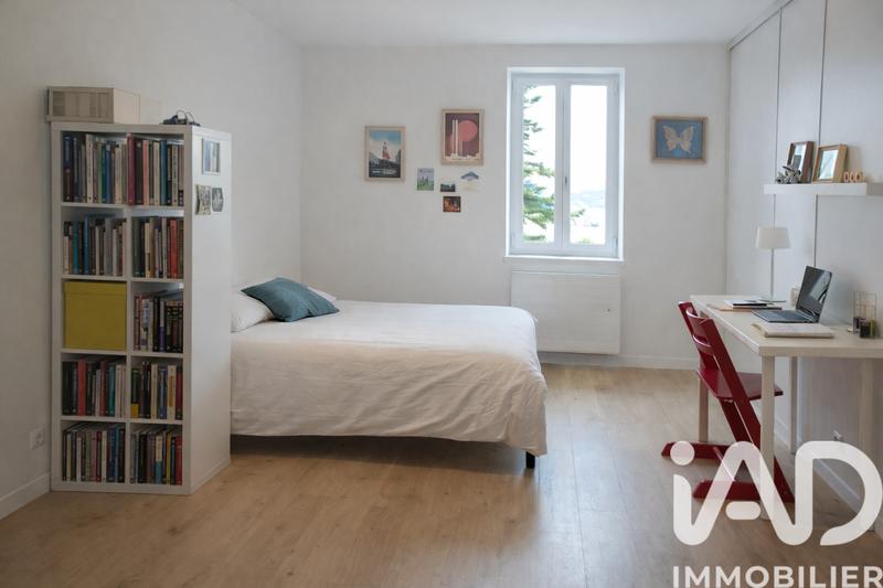 Maison - 152 m² - 5 pièces