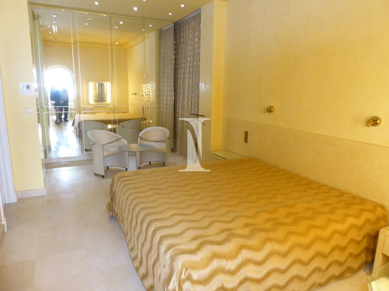 Appartement - 165 m² - 4 pièces