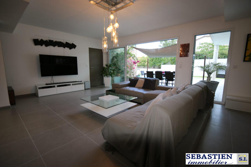 Maison contemporaine - 158 m² - 5 pièces