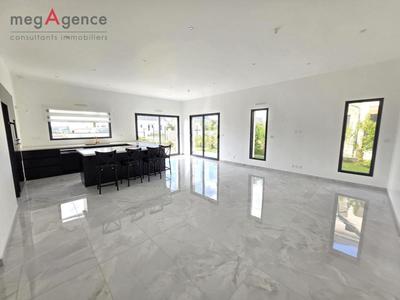 Maison - 125 m² - 6 pièces