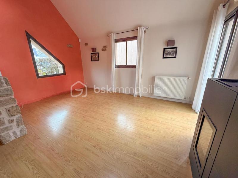 Maison - 102 m² - 5 pièces