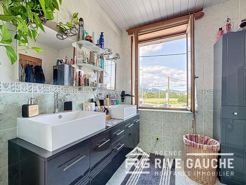 Maison ancienne - 258 m² - 8 pièces