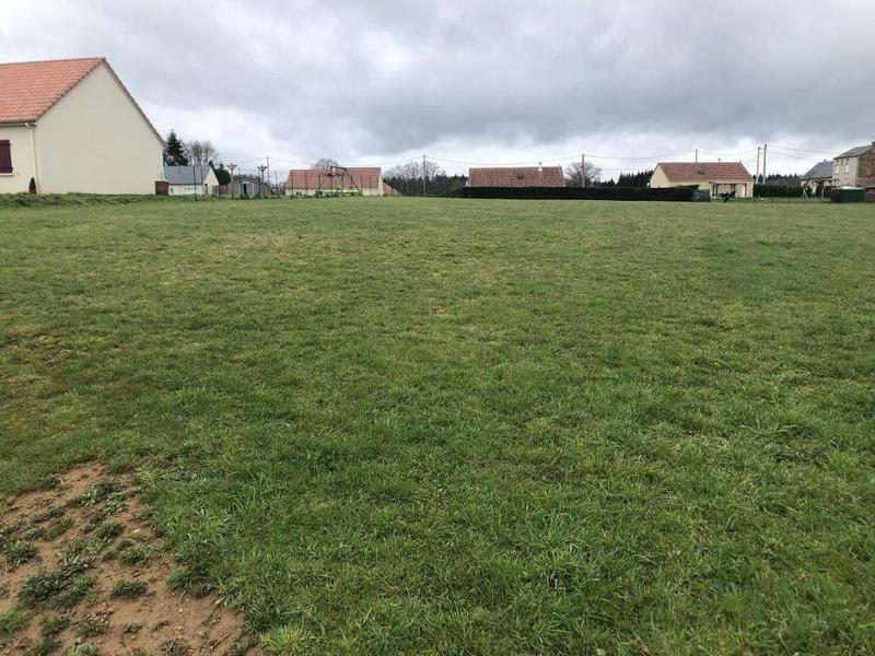 Terrain constructible - 3 242 m²