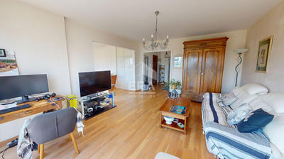 Appartement - 102 m² - 4 pièces